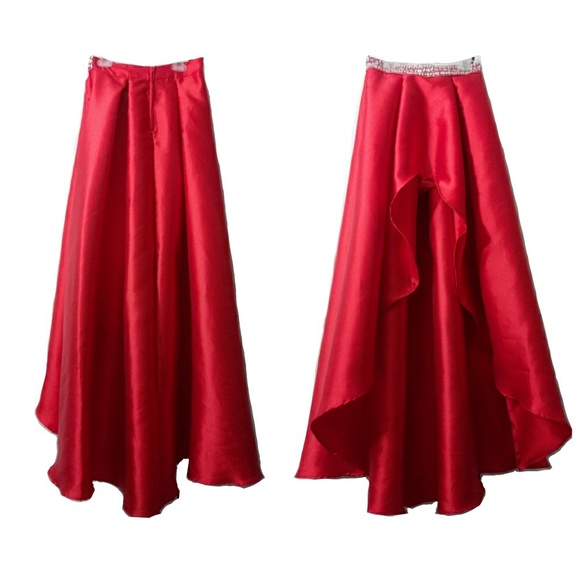 Bee Darlin red preowned hand altered dress gown - Picture 7 of 7